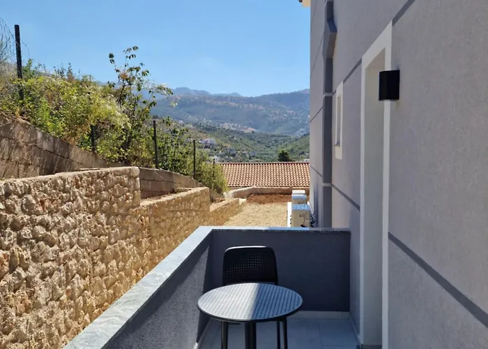 Apelistra Guest house 4*