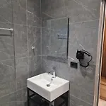 Apelistra 4*