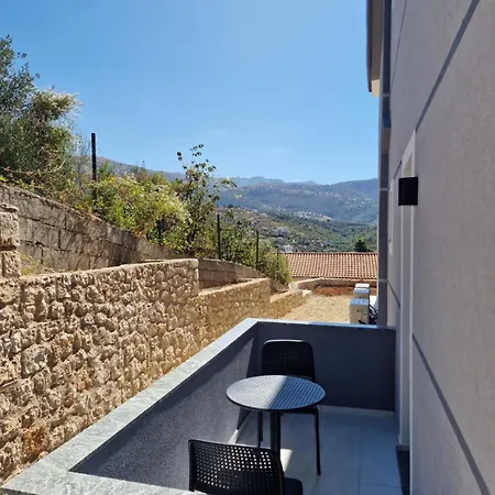 Apelistra Casa de hóspedes Himare